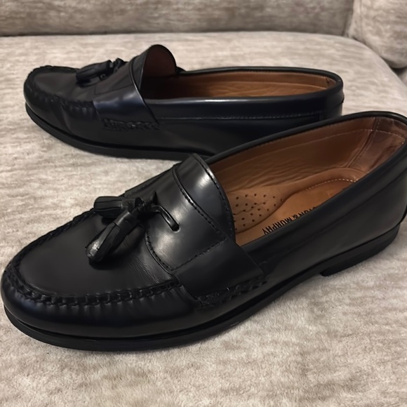 Johnston & Murphy Other - Johnston & Murphy Men’s Black Leather Tassel Loafers